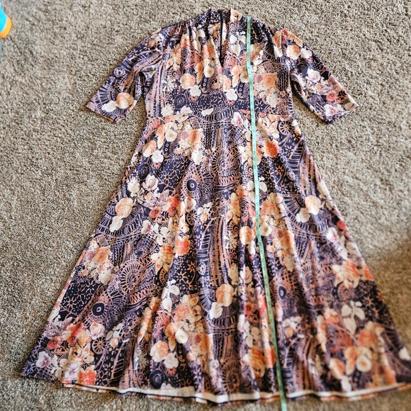 Soft Surroundings Adamaris Dress Womens XL Floral Mandala Midi V-Neck Boho Artsy - Picture 4 of 11